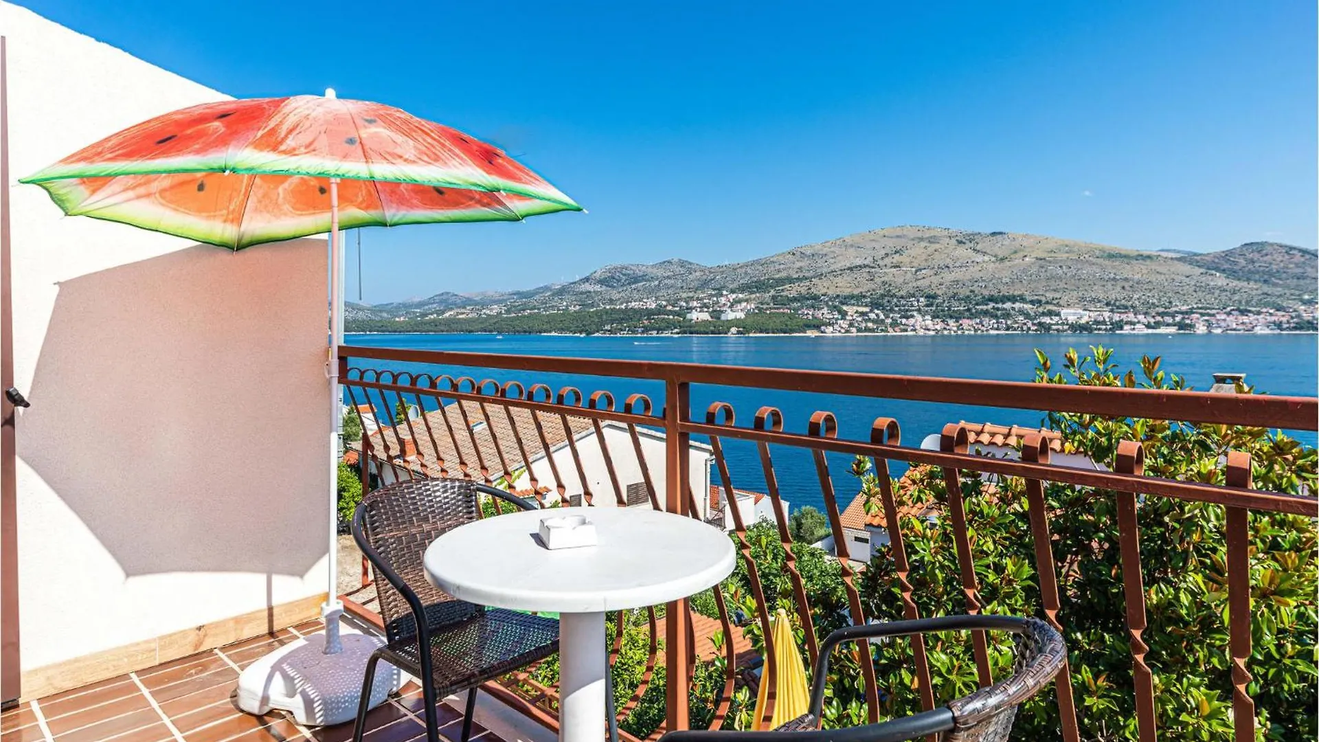 1 Bedroom Gorgeous Apartment In Okrug Donji Donji Okrug